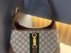 -小飞侠奢侈品回收 寄卖 养护(宝山宝龙广场店)