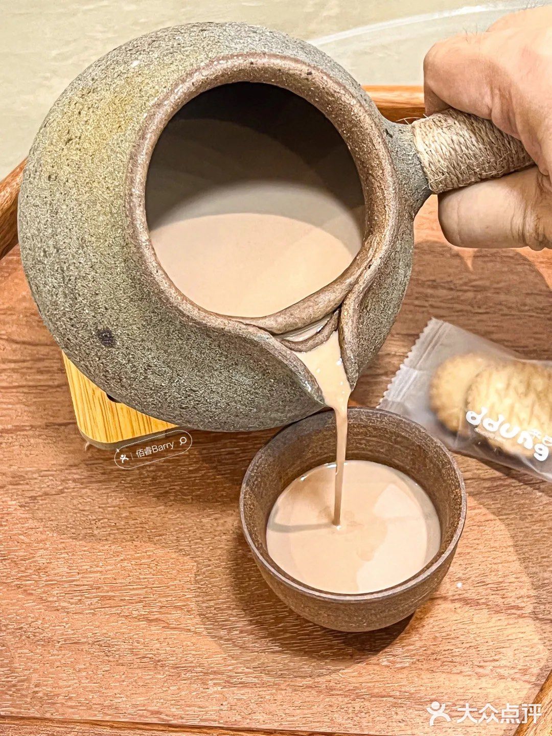 龙华新店|新中式荷塘下午茶，烤奶茶太好喝了