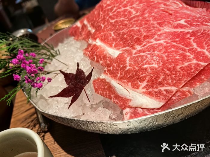 盡膳口福跷脚牛肉火锅(晶耀前滩店)和牛保乐肩图片