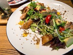 牛油果烤鸡藜麦沙拉-LYFATTI 莱芙缇(赣水路店)