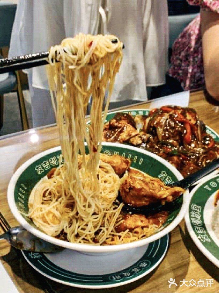 澳门美食🇲🇴｜爱惨了这家特色茶餐厅，扶墙出