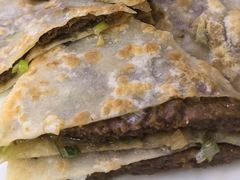 -溢心园香河肉饼总店