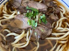 红烧牛肉面-群姐面馆·海鲜烧烤(同安路二店)
