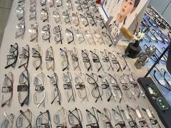 -天空之镜眼镜店蔡司依视路授权店(天通苑店)