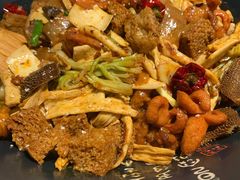 -风光老灶麻辣香锅(大成路翠微百货店)