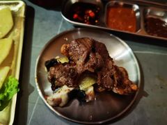 -围炉肉舍•炭烤活鳗•丹东海鲜烤肉(步行街店)