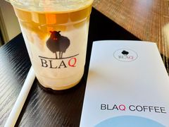 羊羊厚乳拿铁-BLAQ咖啡(骏豪店)