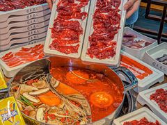 -来龍儿鲜切牛肉自助老火锅