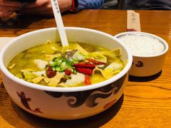 酸菜小鱼-渝是乎酸菜鱼·川渝小炒(新世界百货望京店)