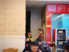 -邱芳粉店(迎宾大道旗舰店)