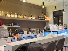 -Fridi Patisserie Cafe