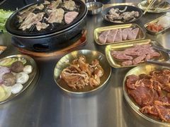 -胡悦里韩式烤肉(芝罘万达广场店)