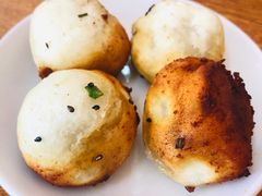 生煎-老字号眼镜子煎包汤包店
