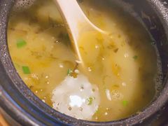 -兔行天下-鸿鹤鲜锅兔(中海国际店)