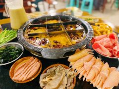 -邓莽子老火锅(中兴路总店)