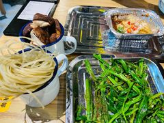 -锅里锅外地锅鸡