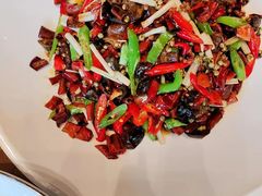 -临界音乐酒馆·小龙虾·江湖菜(华熙LIVE·鱼洞店)