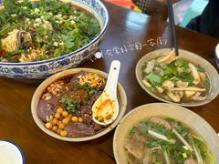 -谢老五跷脚牛肉·非遗传承店