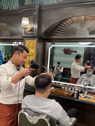 -海文先生国潮烫染男士理发馆