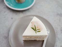 荔枝乌龙奶油蛋糕-COTTON CAFE(德信·中外公寓店)