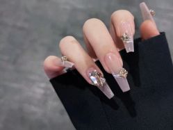 -悦指间美甲美睫
