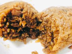 蛋黄肉粽-陈妈妈的店-下沙灌汤烧卖(新场大街店)