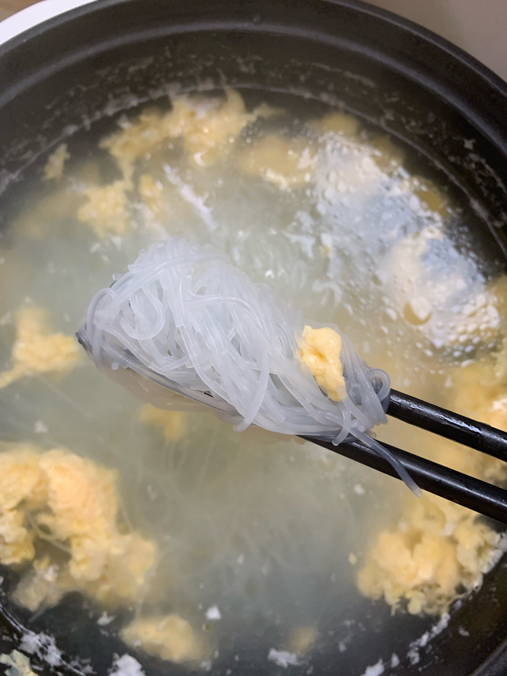 粉丝蛋花汤 夏天适合喝清淡的汤 快手又美味