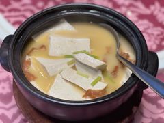 红菇鸡汤炖盐卤豆腐-临家闽南菜(宝洲路店)