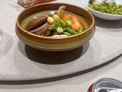 -品悦酒店(三林古镇店)