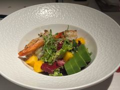 牛油果大虾色拉-弦月窗LUNETTE BY AMANDA(复兴路店)