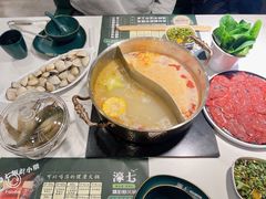 -椰子湾·海南火锅·糟粕醋·椰子鸡(正大广场店)