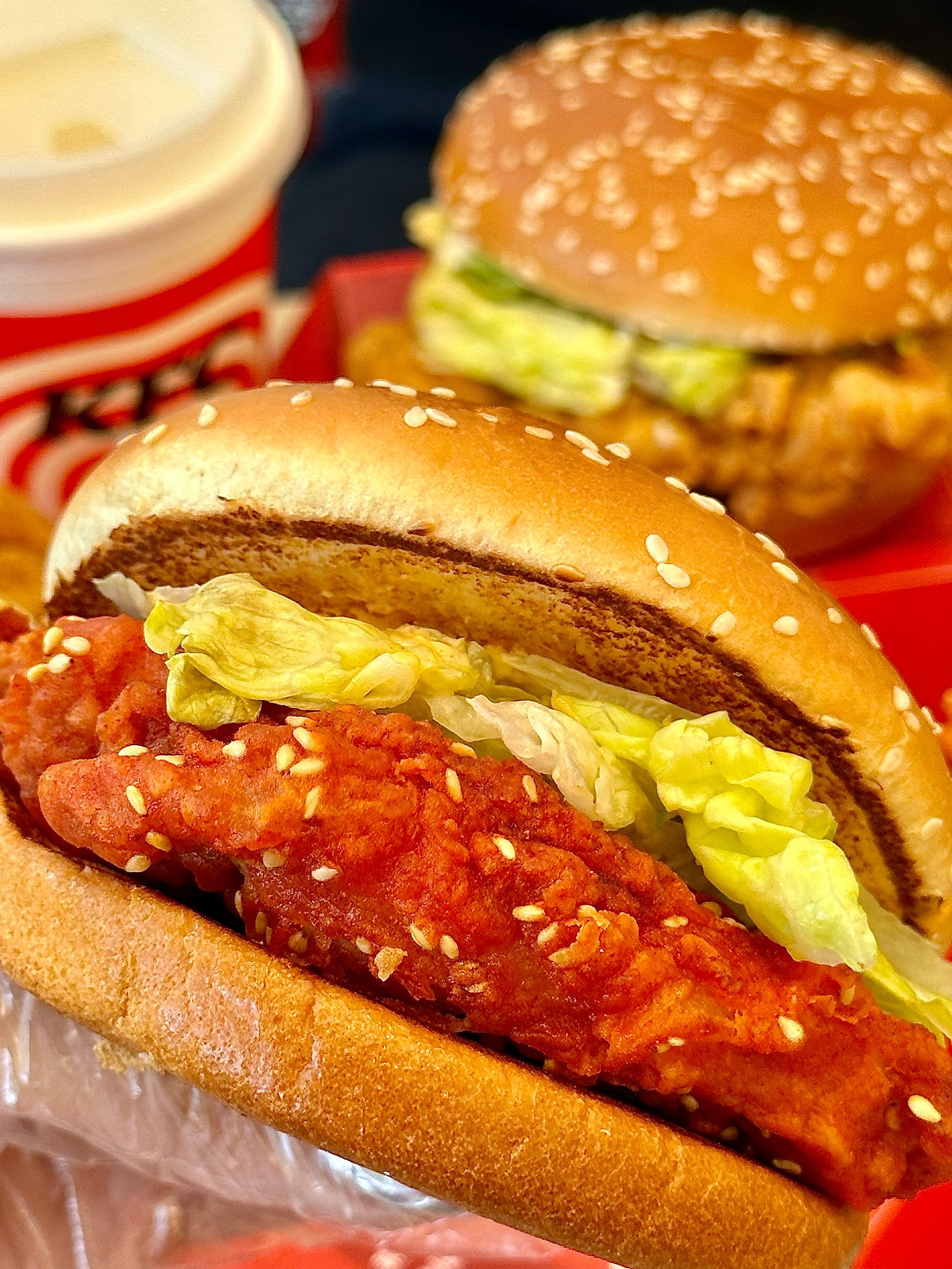 肯德基上新‼️疯辣鸡腿堡买一送一‼️‼️