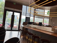 -星巴克臻选(上海虹桥新天地三店)