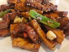 杏鲍菇牛柳-人人居(四府街店)