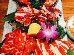 -明洞阿姨·韩式酱蟹烤肉·创意料理(三元桥店)