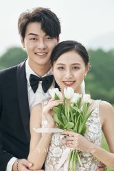 -雪中彩影婚纱摄影·微光艺术中心