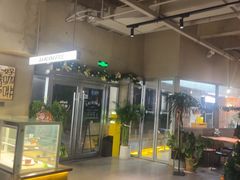 -三勾JJJ Burger&Coffee(梅溪湖店)