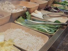 -黑金·寻焰自助百汇·烤肉·火锅(中街店)