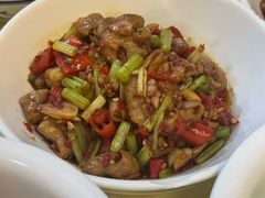 酸菜爆炒肥肠-笨罗卜浏阳菜馆(龙华鹏润达店)