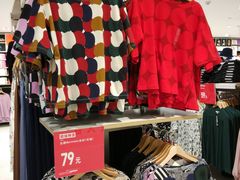 -优衣库(上海正大广场店)