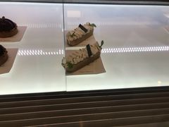 -Fridi Patisserie Cafe