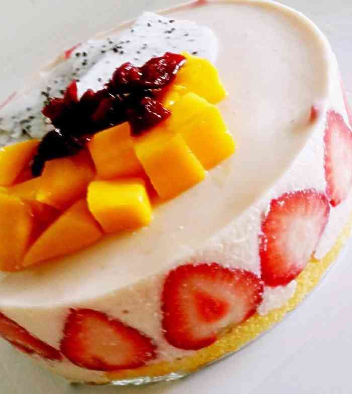 半糖烘焙(建华大街店)-"[服务铃]服务:有商家微信定了蛋糕之后.