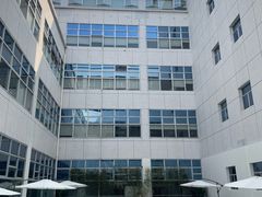 -南山图书馆(常兴路店)