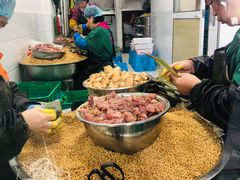 静静看大肉粽-赵记粽子(司前街店)