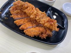 炸猪排和老街炸鸡串-莱莱小笼·乔艾