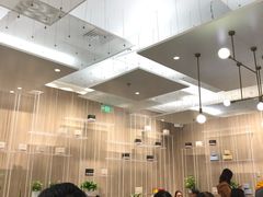 大堂-奈雪的茶(市百一店)