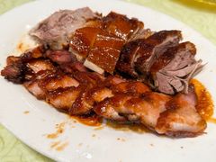 烧鹅叉烧双拼-禄源公·老莞诚饭店