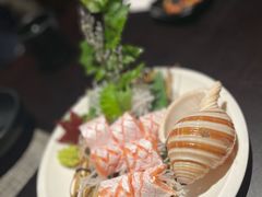 三文鱼鱼腩刺身-山上下日本料理(万象城店)