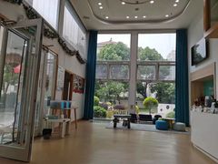 -蒙蒙狮蒙台梭利儿童之家