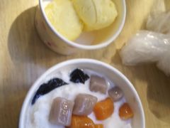 -百联临沂购物中心(临沂路店)